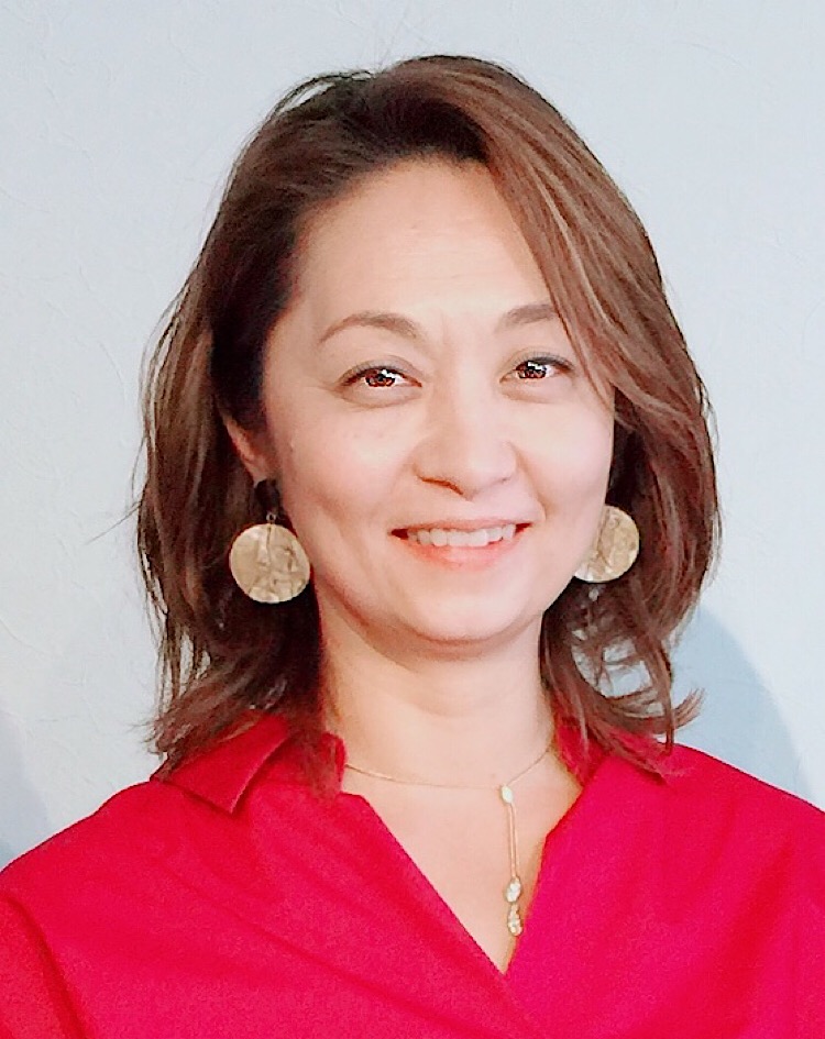 岡田眞弓の写真