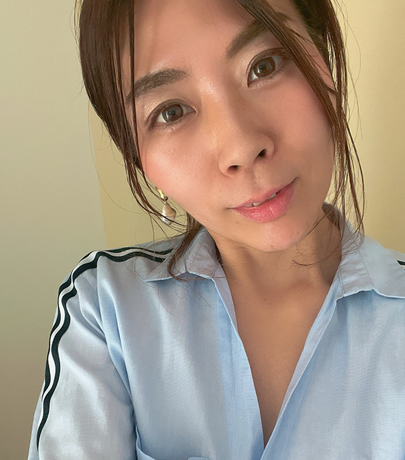 村　智美の写真